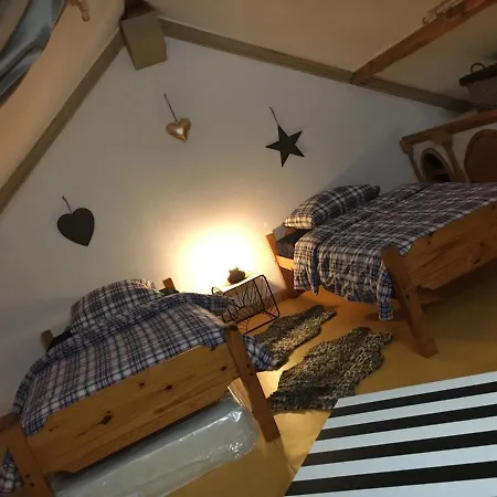 La Penates Apartment *